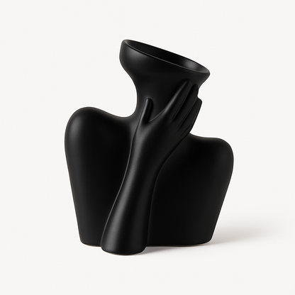 Sculptural Ceramic Vase – A Statement of Calm Elegance