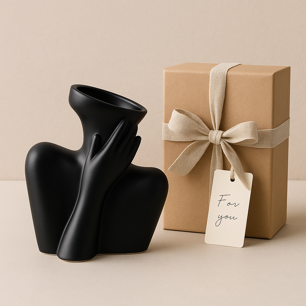 Sculptural Ceramic Vase – A Statement of Calm Elegance