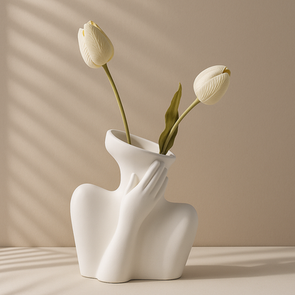 Sculptural Ceramic Vase – A Statement of Calm Elegance